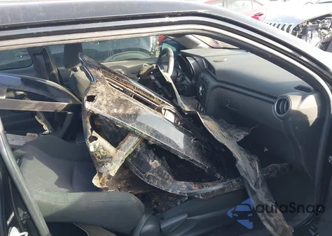 2011 Scion Tc из США, поврежденный, VIN JTKJF5C78B3016904